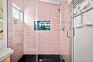 Shower, towels