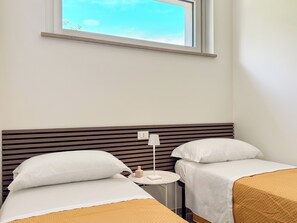 2 bedrooms, iron/ironing board, free WiFi, bed sheets - La Dimora del Borgo - Appartamento "La Corte" (Rocca San Giovanni)