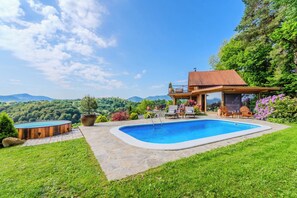 Alberca al aire libre por temporada 