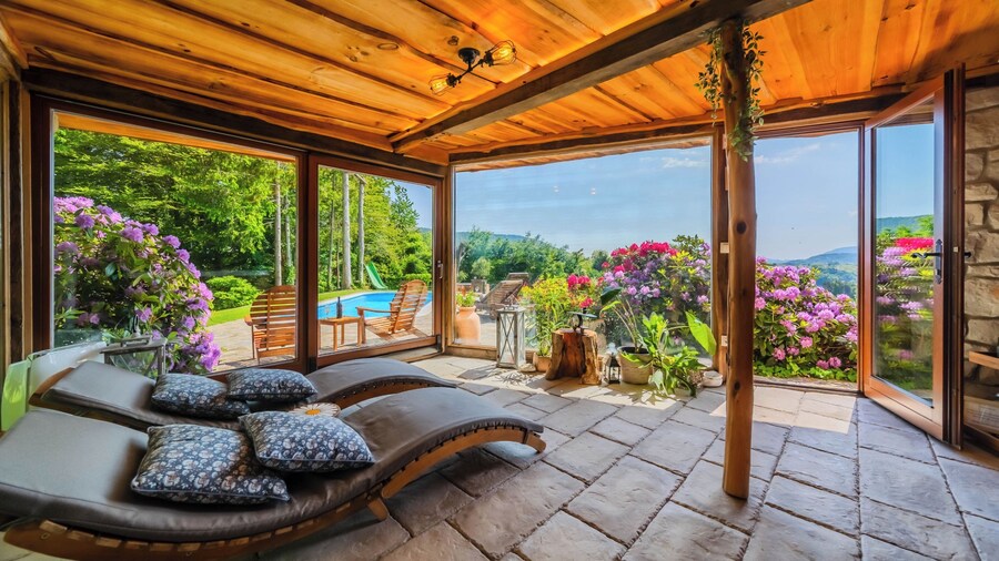 Castle View Haven With Wellness And Pool