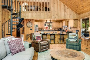 Smart TV, fireplace