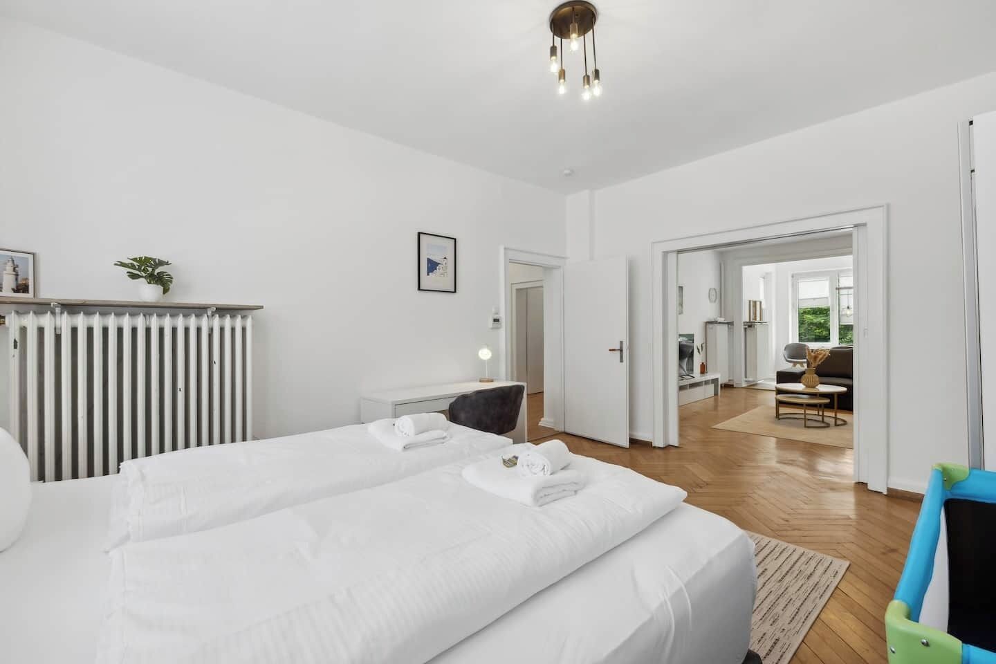 3 Schlafzimmer, Schreibtisch, kostenloses WLAN, Bettwäsche