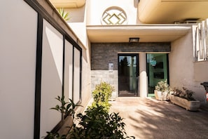 Exterior detail - GuestHost - Attic Apartment with View in Trani (Trani)