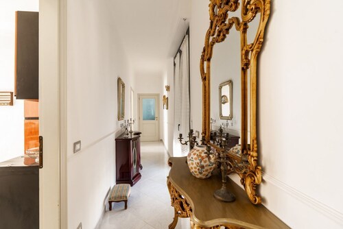 GuestHost - Attic Apartment with View in Trani