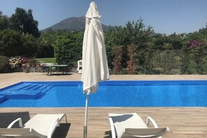 Outdoor pool - Relaxation with Jacuzzi and Pool between Pompeii and Capri (Trecase)