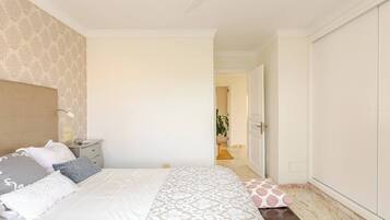 Biệt thự, 5 phòng ngủ, phù hợp cho người khuyết tật, hồ bơi riêng | 5 phòng ngủ