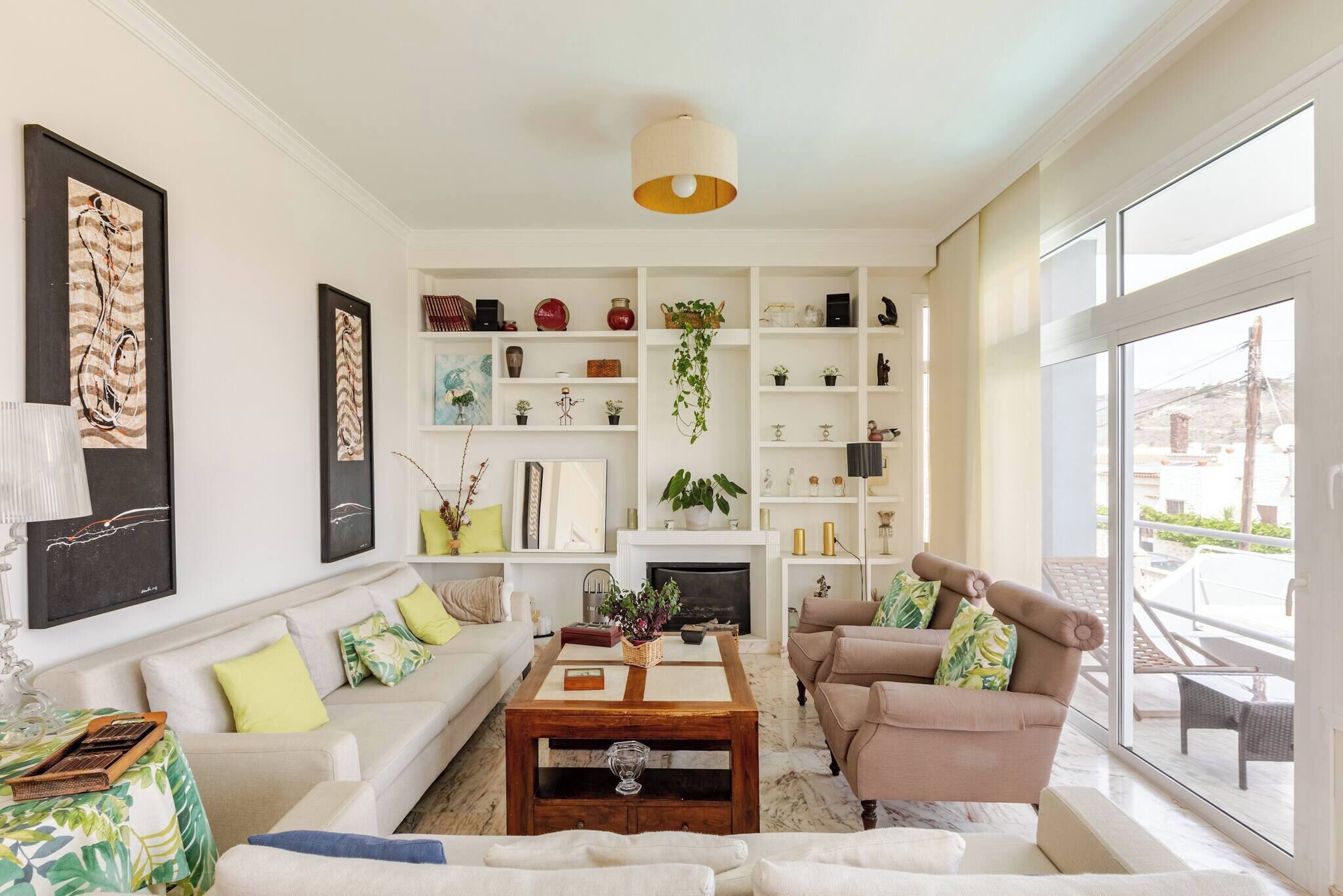 Villa, 5 Bedrooms, Accessible, Private Pool | Living room | Books