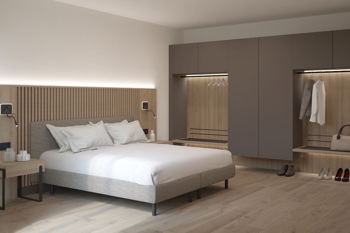 1 habitación, caja de seguridad en la habitación y escritorio