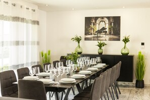 Spiseområde på rommet