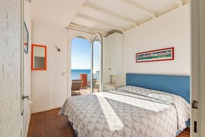 2 camere, culla da viaggio, Wi-Fi gratuito, lenzuola