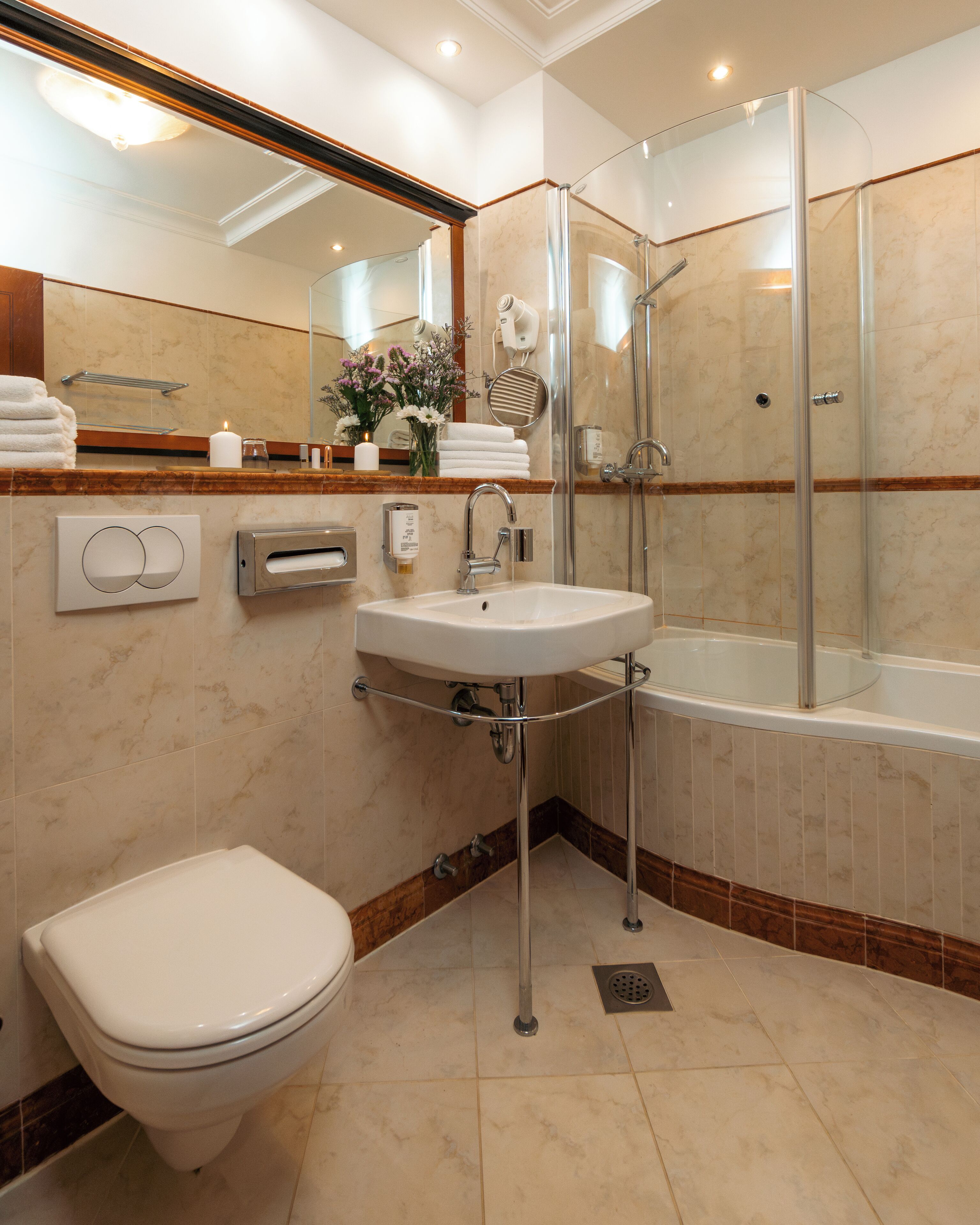 Comfort Double Room | Bathroom