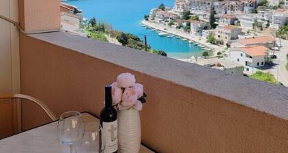 Apartments Nur Amare / 3 Apartment with Sea View