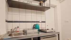 Stovetop, cookware/dishes/utensils, dining tables - Guest House Lara / Relax Family Studio Apartment – Private Terrace & Kitchen (Neum)