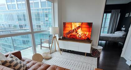 Stylish retreat in prime location with lakeview