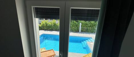 Piscine extérieure, piscine chauffée