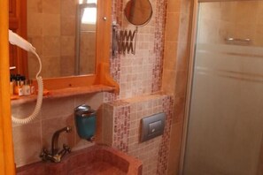 Cribs/infant beds - Kemerlihan Deluxe Hotel (Alacati Mahallesi)