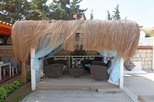 Property grounds - Kemerlihan Deluxe Hotel (Alacati Mahallesi)