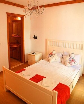 Cribs/infant beds - Kemerlihan Deluxe Hotel (Alacati Mahallesi)