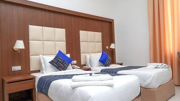 Standard Twin Room, City View | 1 bedroom, in-room safe, blackout curtains, soundproofing
