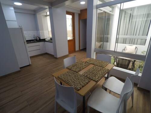 Apartment 5 minutes from downtown