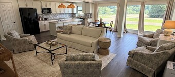 Cedar Bucket Lofts - 3-Bed spacious apartment in Oxford, MS!