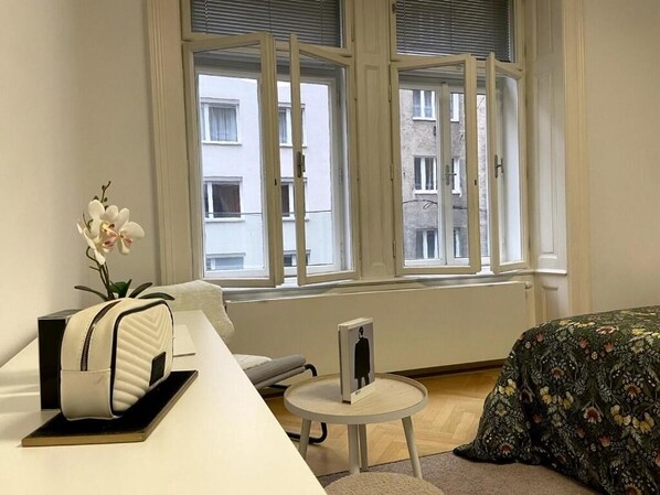 3 bedrooms, WiFi, bed sheets