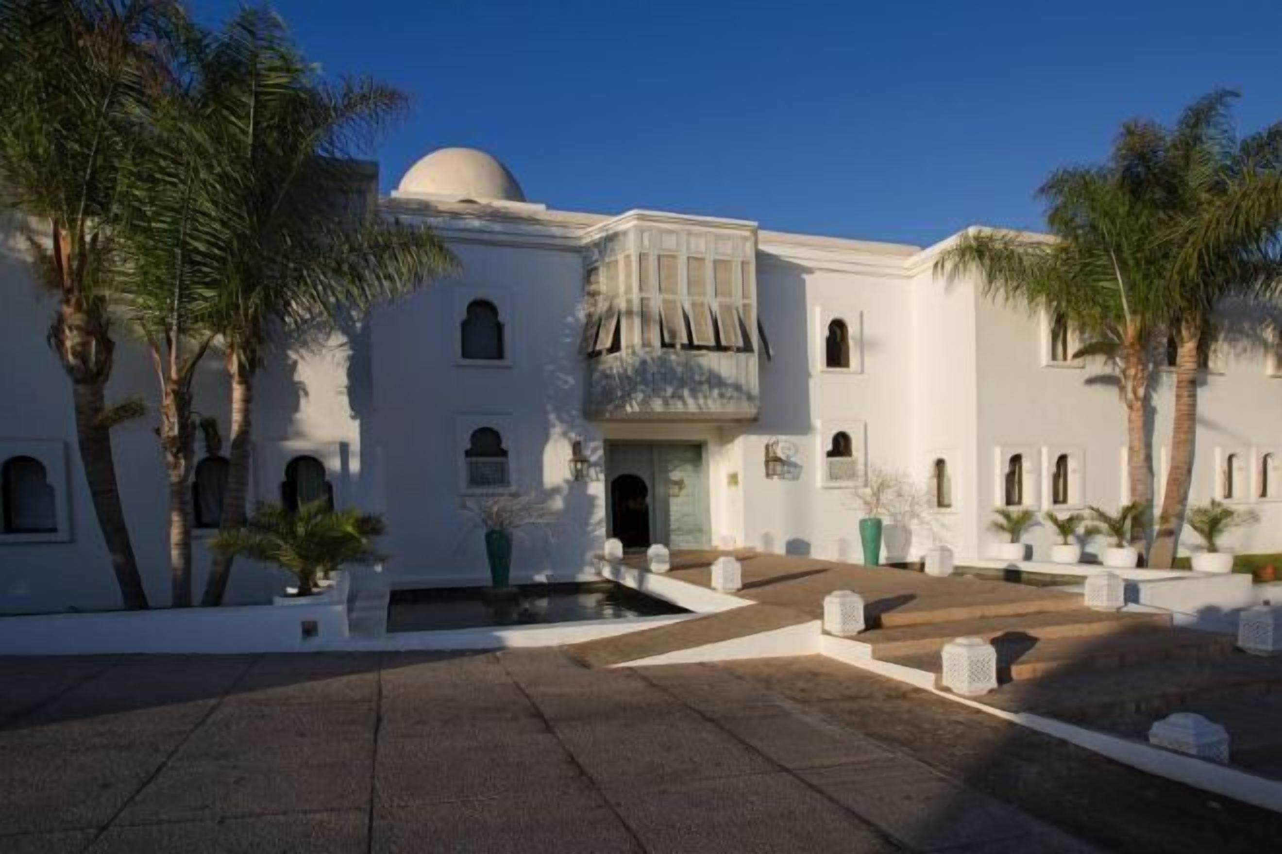 المنشأة من الخارج