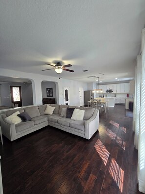 Smart TV, video games