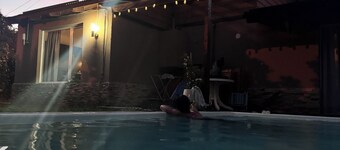 House with heated pool/pool table and ping pong table