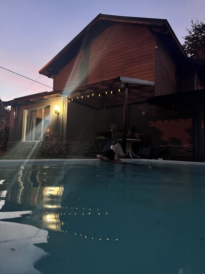 House with heated pool/pool table and ping pong table