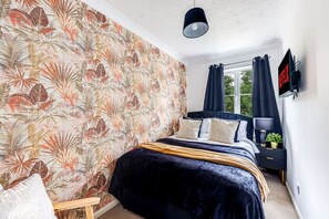 2 bedrooms, iron/ironing board, travel crib, free WiFi