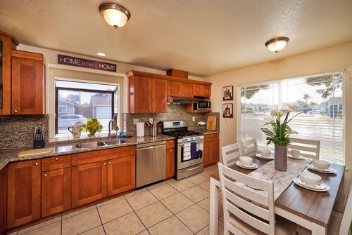 Coastal Gateway House-Family Retreat Near Monterey