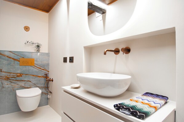 Departamento, balcón, vista al mar | Baño