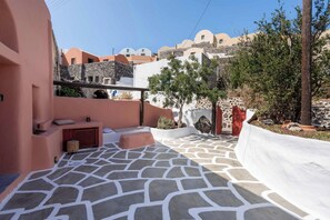 Exterior - Elyvia Caves (Oia)