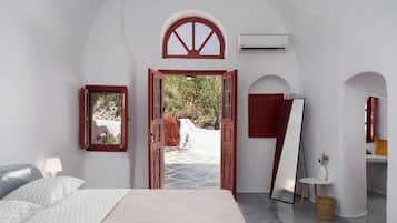 جناح جونيور | خزنة داخل الغرفة ومكواة/لوح كي وواي فاي مجانًا