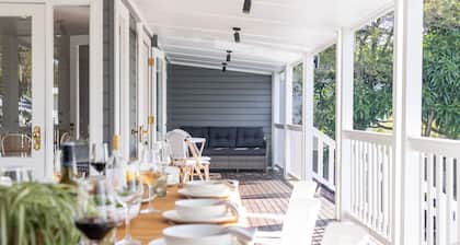 Brae View House - By Latitude South Coast