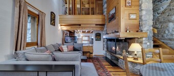 Pretty Savoyard chalet 100 metres from the slopes