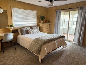 3 chambres, fer et planche à repasser, Wi-Fi, draps fournis