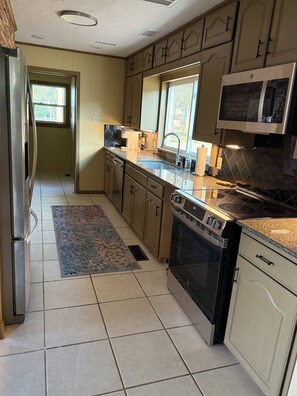 Microwave, dishwasher