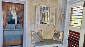 1 slaapkamer, een strijkplank/strijkijzer, gratis wifi, beddengoed