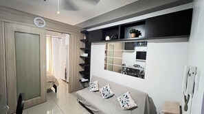 1 bedroom, WiFi, bed sheets