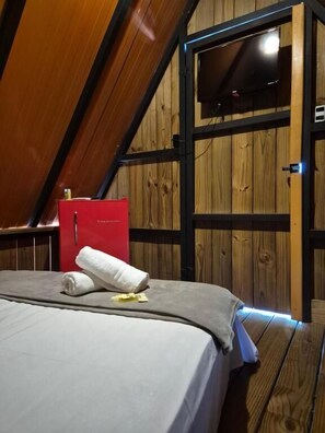 Superior Cabin, Beach View | Free WiFi - Pousada & Restaurante Praeros LTDA (Rifaina)