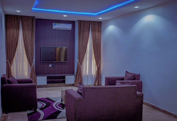 Executive Room | Living area - Hannan Residence (Abuja)