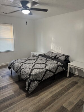 3 soverom, wi-fi og sengetøy