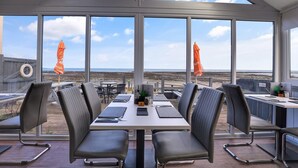 Dining - Captains Cove at The Fishing Boat inn (Boulmer)