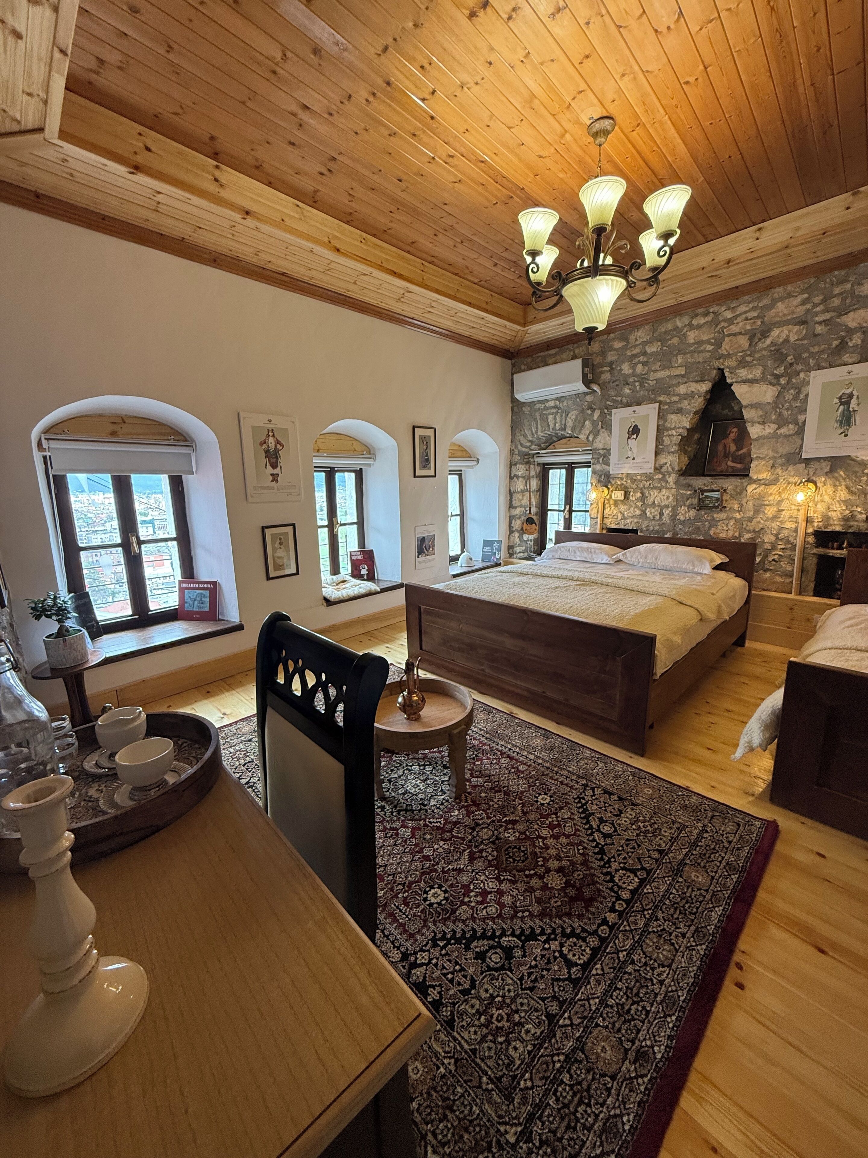 Deluxe Triple Room, City View | Desk, laptop workspace, free WiFi