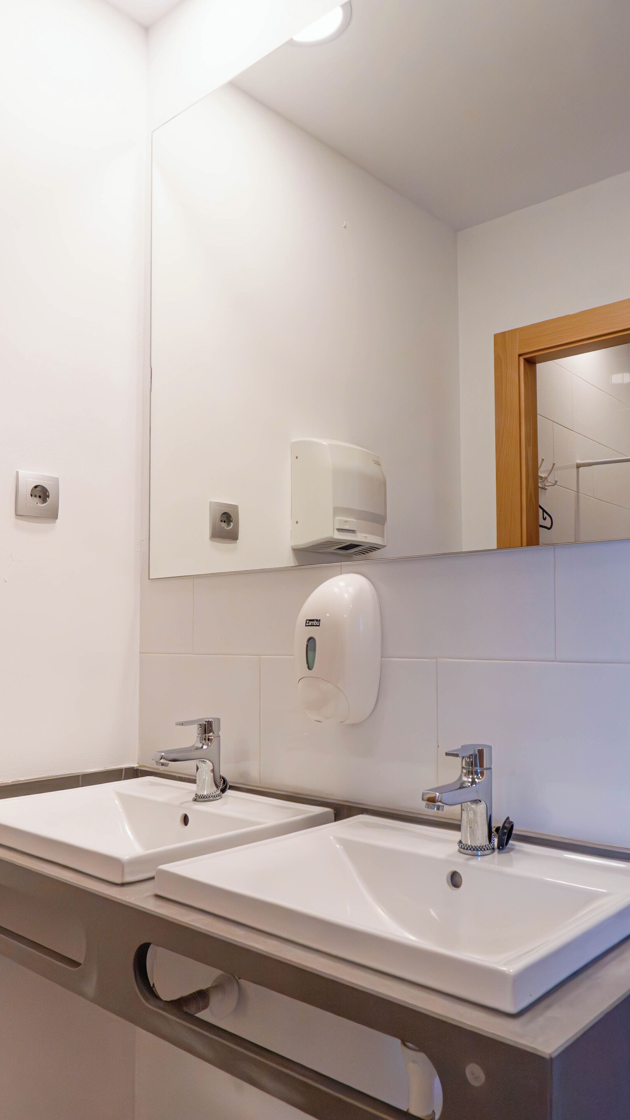 Photo - Albergue Las Salinas