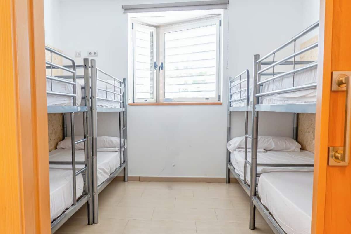 Pemandangan dari kamar