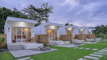 Deluxe Double Room, Balcony, Lake View | Terrace/patio
