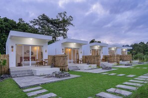 Deluxe Double Room, Balcony, Lake View | Terrace/patio
